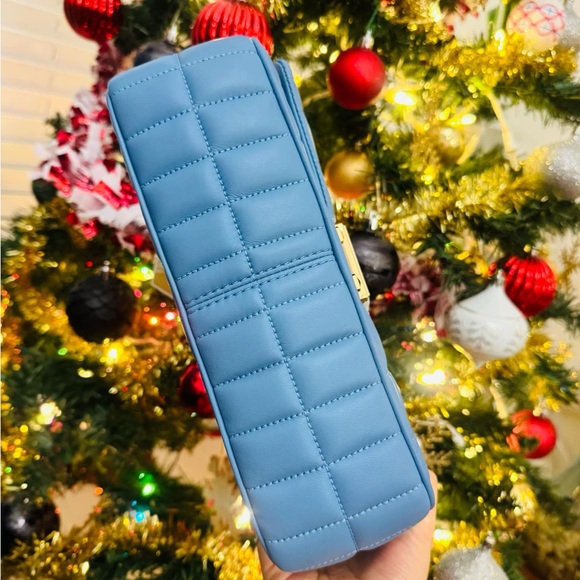 Michael Kors Tribeca Large Quilted Leather Shoulder Bag - Picture 5 of 9